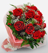 12 adet kırmızı güllerden kaliteli gül  İsparta çiçek siparişi vermek 