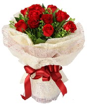 12 adet kırmızı gül buketi  İsparta anneler günü çiçek yolla 
