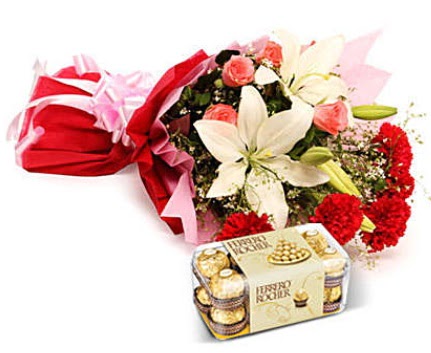 Karışık buket ve kutu çikolata  İsparta çiçek , çiçekçi , çiçekçilik 