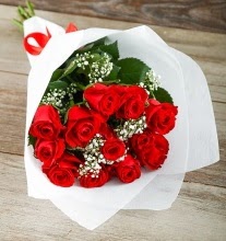 9 kırmızı gülden buket çiçeği  İsparta çiçek gönderme 