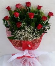 11 adet kırmızı gülden görsel çiçek  İsparta çiçek satışı 